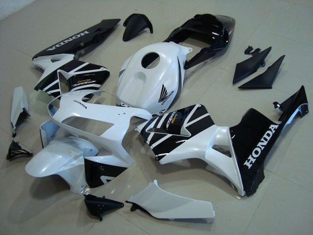 Affordable 2003-2004 White Black Honda CBR600RR Motorcylce Fairings Canada Affordable 2003-2004 White Black Honda CBR600RR Motorcylce Fairings Canada